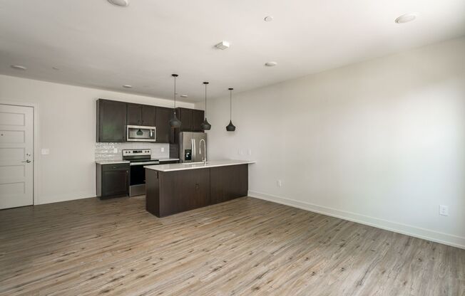 1 bed, 1 bath, $1,485, Unit 1050 N 4th St. Apt. 217