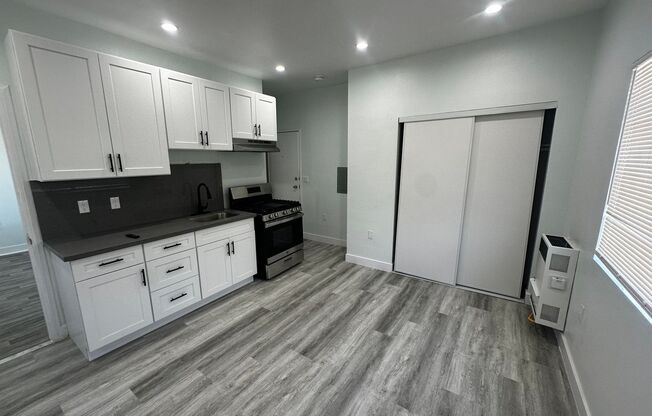 1 bed, 1 bath, 307 sqft, $1,495.83, Unit 31