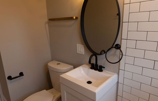 PF-ARG, 3062 N Davlin Series