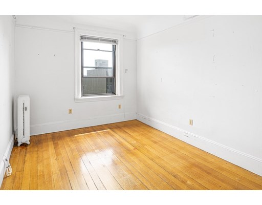 1039 Massachusetts Ave.