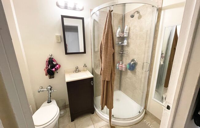 1 bed, 1 bath, $1,025, Unit 403