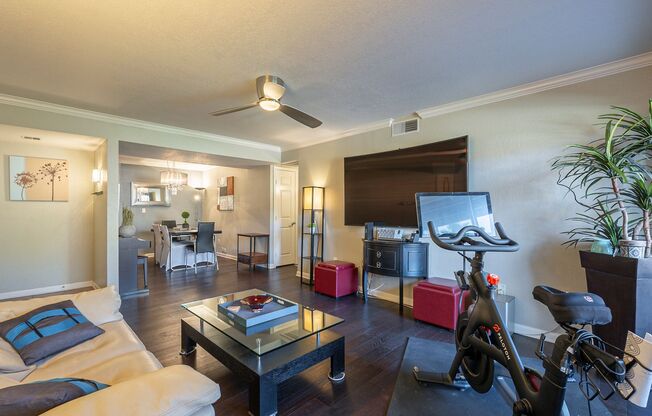 2 beds, 2 baths, $2,500, Unit #107