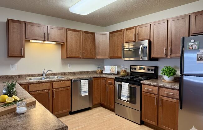 3 beds, 2 baths, 1,207 sqft, $1,275