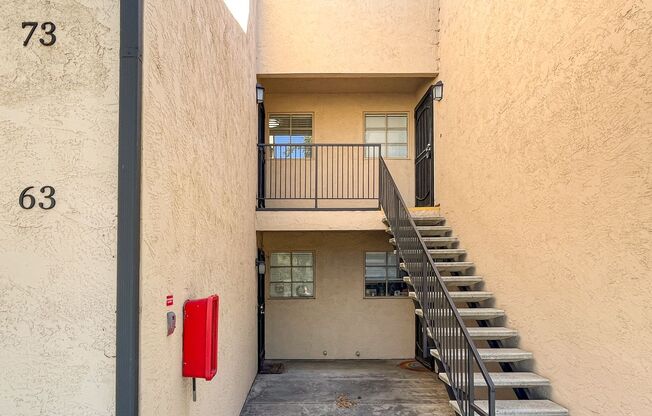 2 beds, 1.5 baths, 700 sqft, $2,195, Unit 73