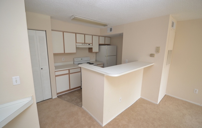 1 bed, 1 bath, $1,295, Unit # 214