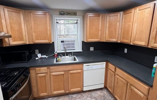 3 beds, 2 baths, $1,900