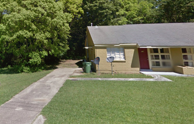 SELF TOURING - Duplex with Large Back Yard