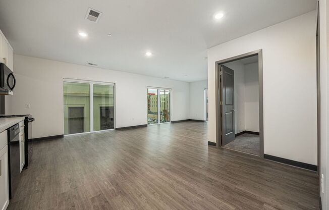 2 beds, 2 baths, 982 sqft, $1,700, Unit 804