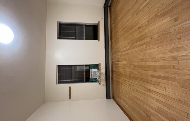 1 bed, 1 bath, $2,000, Unit 3R