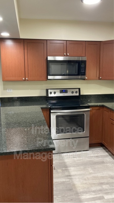 9955 S CICERO 304