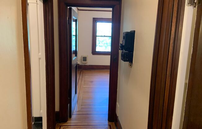 1 bed, 1 bath, 610 sqft, $1,165, Unit 206