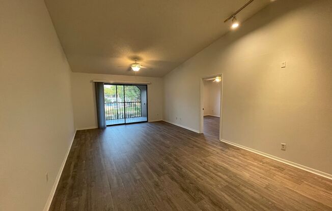 ANNUAL RENTAL - OASIS- 2 BED 2 BATH 2ND FLOOR