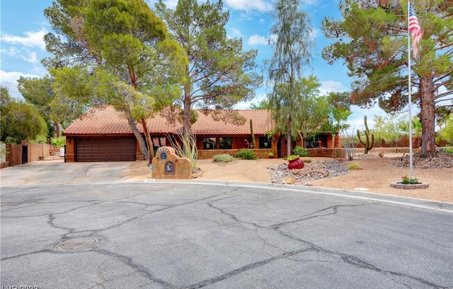 2245 DARWIN CIR