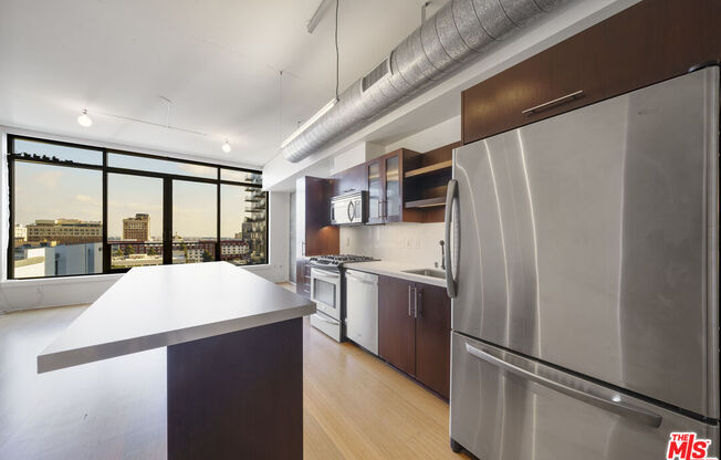 1 bed, 1 bath, 960 sqft, $3,000, Unit 1017
