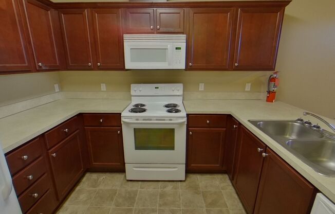 2 beds, 2 baths, 700 sqft, $1,800, Unit 207