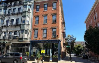 1200 Main St