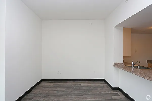 Studio, 1 bath, $2,688, Unit 1017