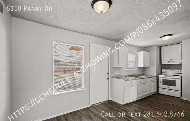 8118 PANAY DR