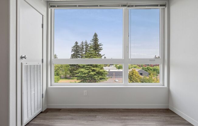 3 beds, 2 baths, 1,183 sqft, $1,925, Unit 404