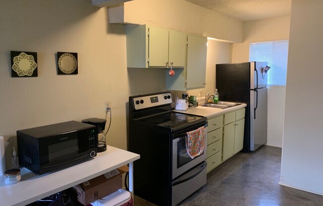 1 bed, 1 bath, 600 sqft, $1,075