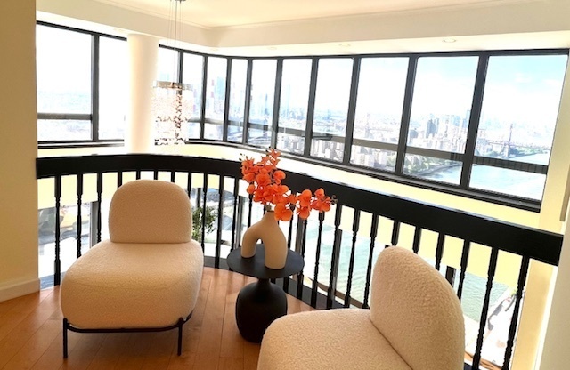 3 beds, 3.5 baths, 2,441 sqft, $20,000, Unit 35H36H