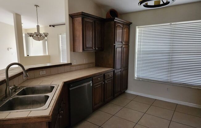 3 beds, 2 baths, $2,300