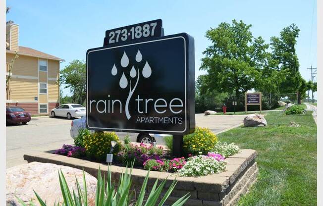 Raintree Property Sign at Raintree Apartments, Kansas
