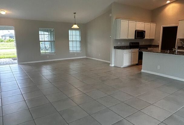 4 Bed, 2 Bath Available Now in NW Cape Coral