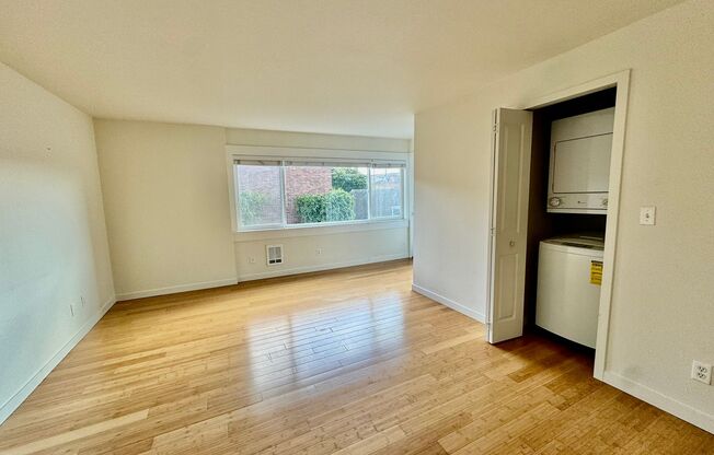 1 bed, 1 bath, $2,045