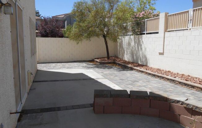 3 beds, 2.5 baths, $2,175