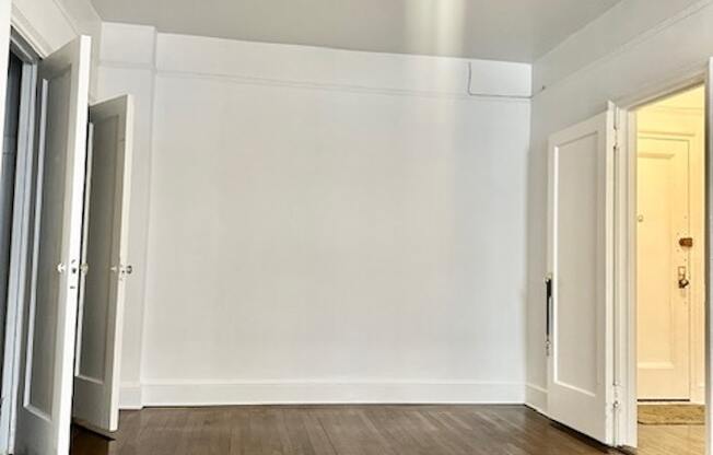 59 11 QUEENS BLVD