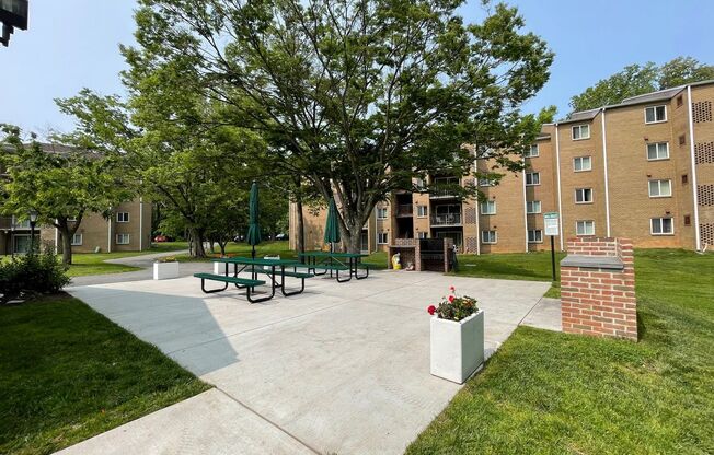 2 beds, 2 baths, 1,000 sqft, $2,050, Unit 14217 #201