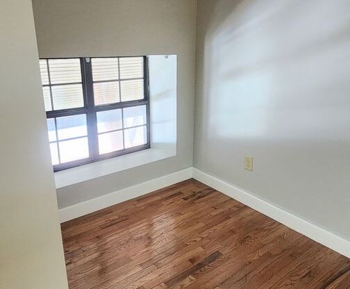 Studio, 1 bath, 750 sqft, $1,150, Unit Studio 5