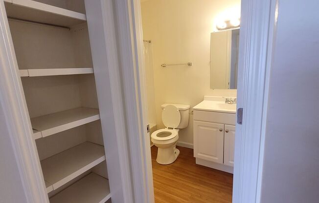 1 bed, 1 bath, 465 sqft, $625, Unit Unit 14