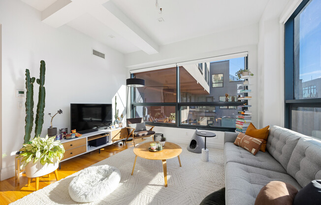 850 METROPOLITAN AVE