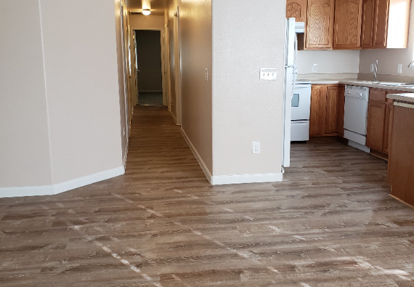 345 W KENNEDY AVE