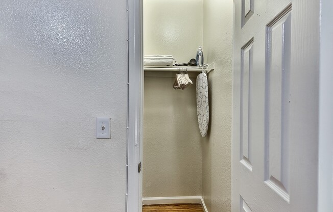 Studio, 1 bath, 231 sqft, $1,187.08, Unit 102