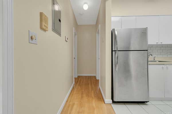 2 beds, 2 baths, $2,500, Unit 3RDFL