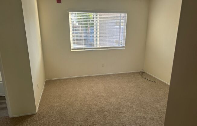 1 bed, 1 bath, 550 sqft, $2,195, Unit 02