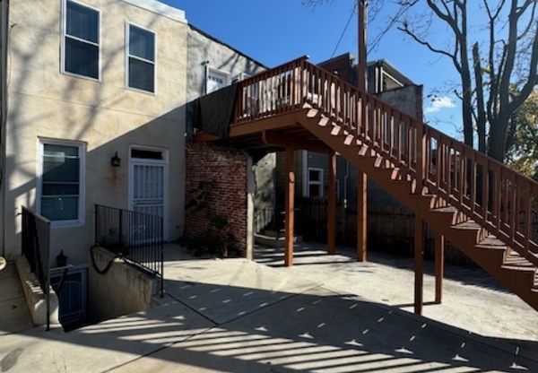 1706 N BROADWAY 1