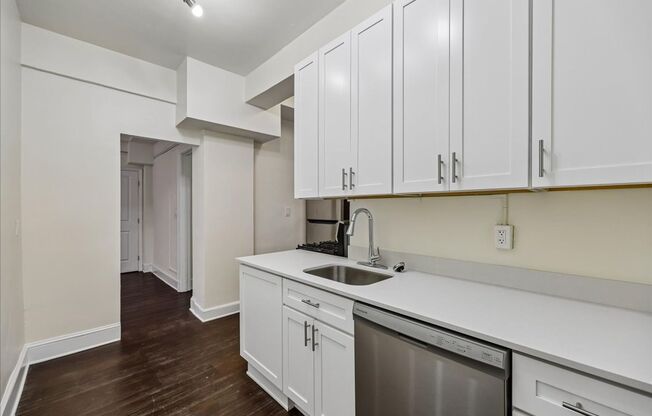 2 beds, 1 bath, $2,833, Unit 1616 16th Street NW Unit 407