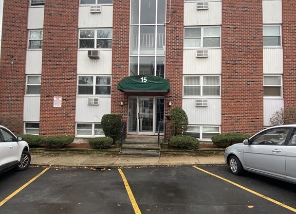 15 COMMONWEALTH CT