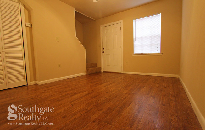 2 beds, 1.5 baths, 787 sqft, $875, Unit 099