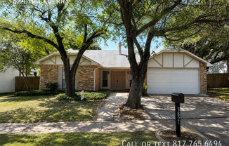 3824 HACKBERRY