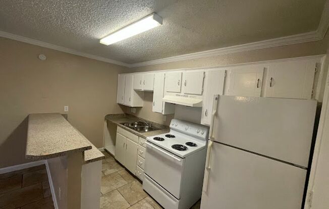 1 bed, 1 bath, 504 sqft, $1,100, Unit 115