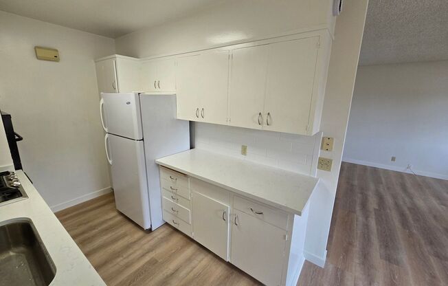 Meade Ave. 3032