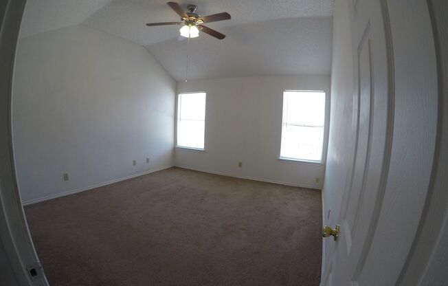 3 beds, 2 baths, $1,900