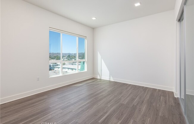 2 beds, 2 baths, 1,305 sqft, $3,418, Unit 204