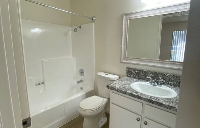 Studio, 1 bath, 436 sqft, $1,225, Unit 38