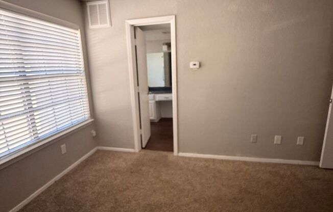 2 beds, 1.5 baths, 1,140 sqft, $1,339, Unit 12B